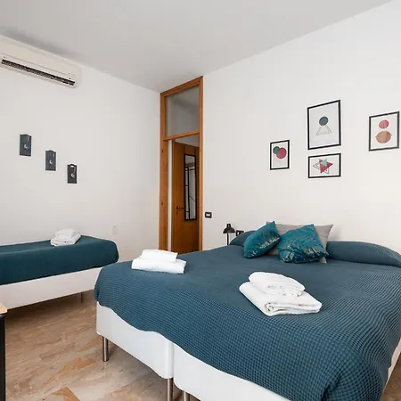 Tree Industrial Casa de hóspedes